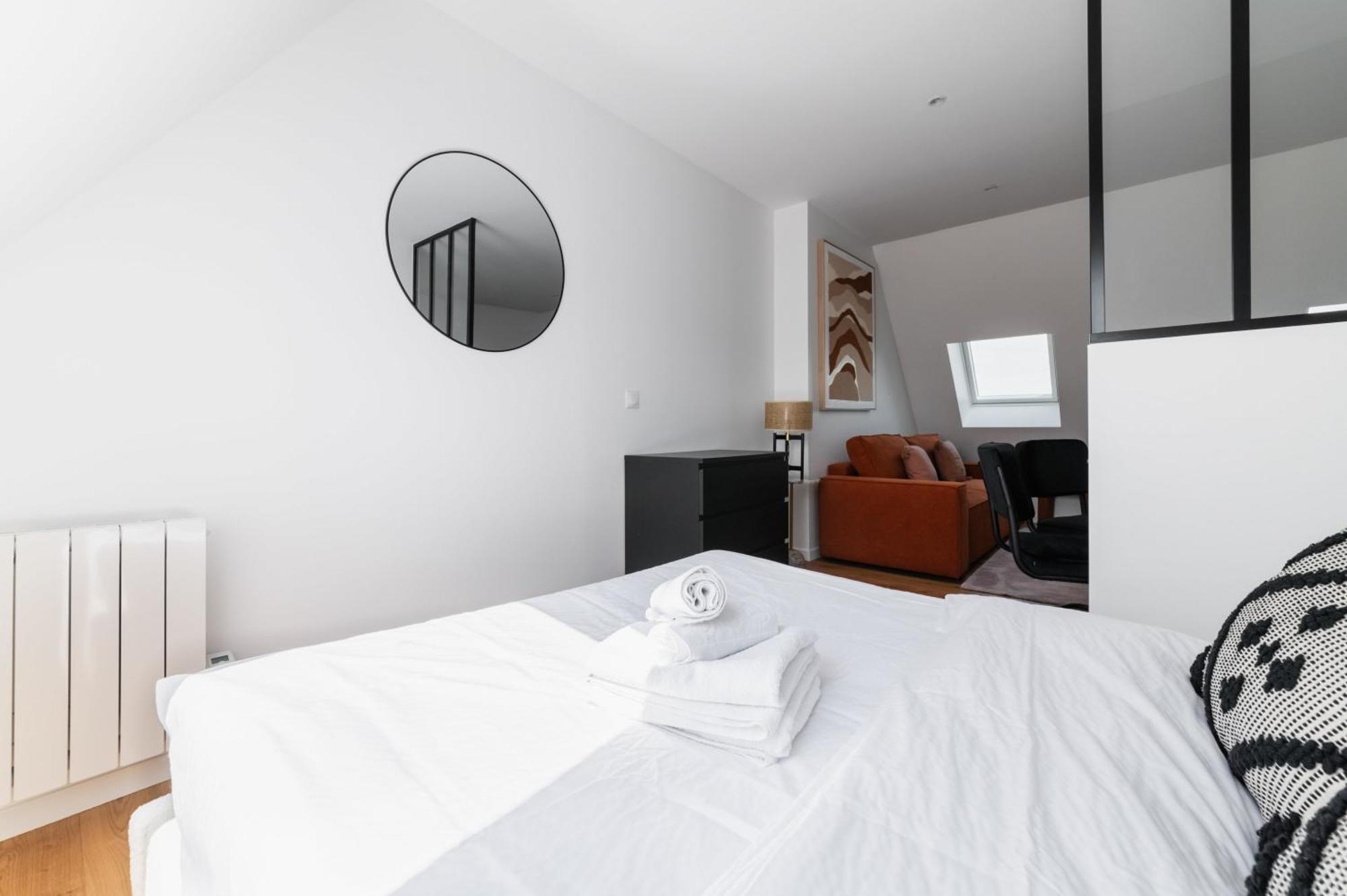 2 Pieces Refait A Neuf Dernier Etage - Paris 19 - 4P - Flat-Guest Apartment Exterior photo