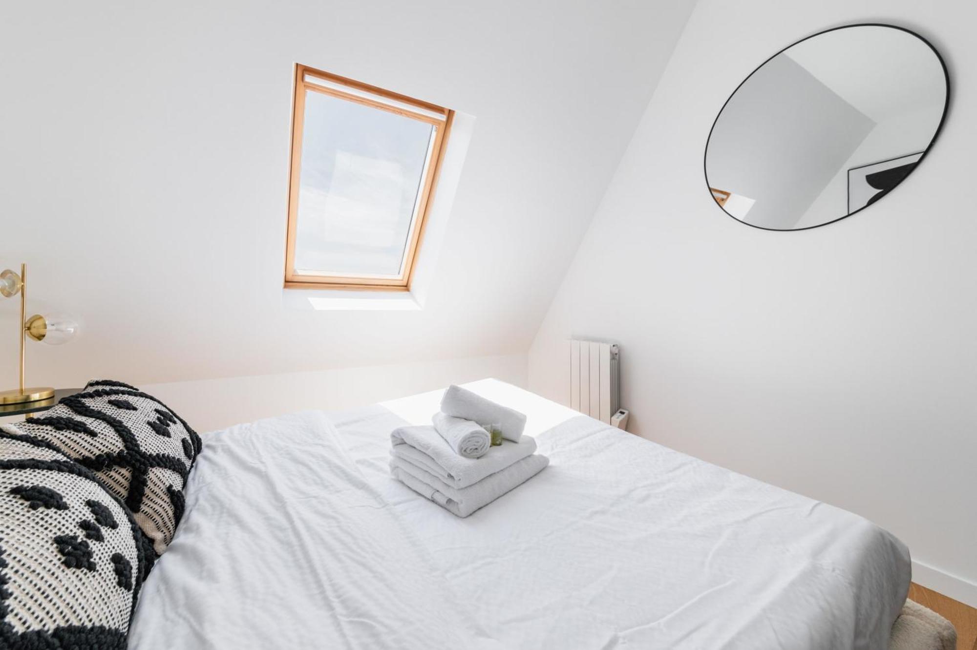 2 Pieces Refait A Neuf Dernier Etage - Paris 19 - 4P - Flat-Guest Apartment Exterior photo